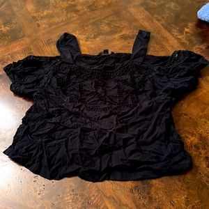 Cute black mid drift shirt